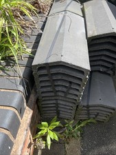 Redland universal angle ridge - angle,