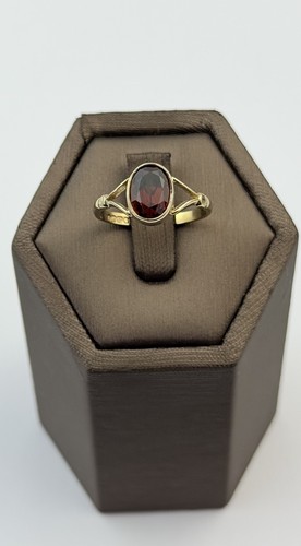 Garnet 9ct gold ring - , vintage