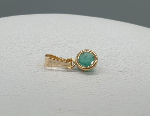 9ct yellow gold emerald - gold,