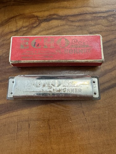 Old harmonica echo - “, echo“