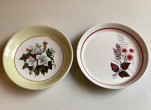 Two vintage 1950s pin - two, trays