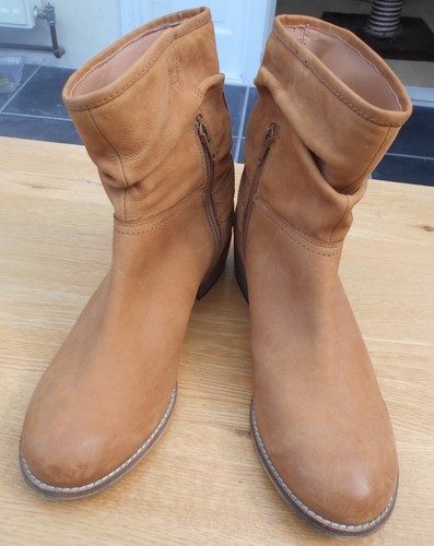 Light tan genuine - light, leather