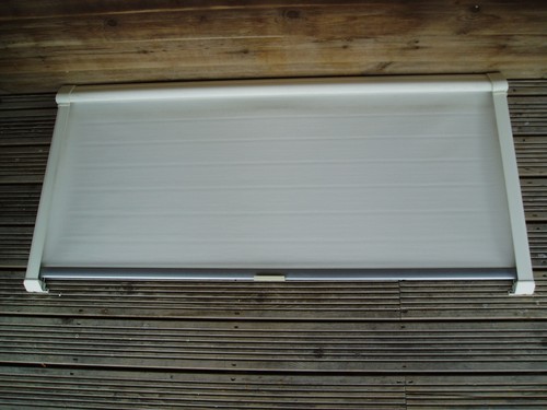 Caravan blind 126 5cm - 126.5cm, 61.5cm
