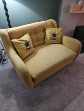 Mustard coloured DFS - French
