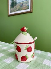 Ceramic embossed strawberry - embossed,