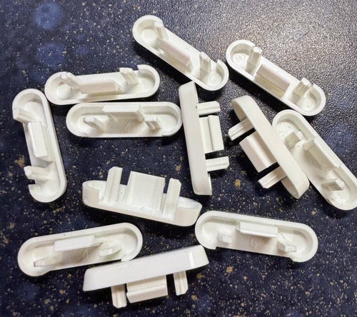 White internal clip - internal, face