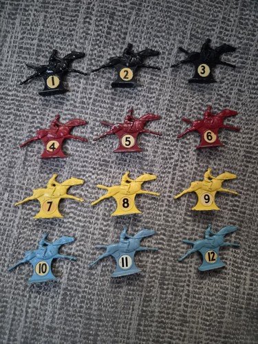 12x metal horses - horses, jockeys