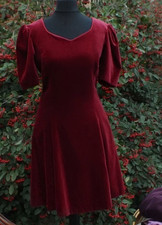 BNWT VINTAGE 80s 90s LAURA ASHLEY DARK RED VELVET FIT & FLARE DRESS  SIZE 10