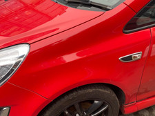 Vauxhall Corsa D 2008-2014 - n/s-passenger front wing - red Z547 - breaking 413