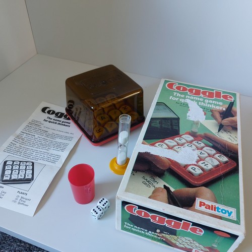 Vintage coggle word - vintage,