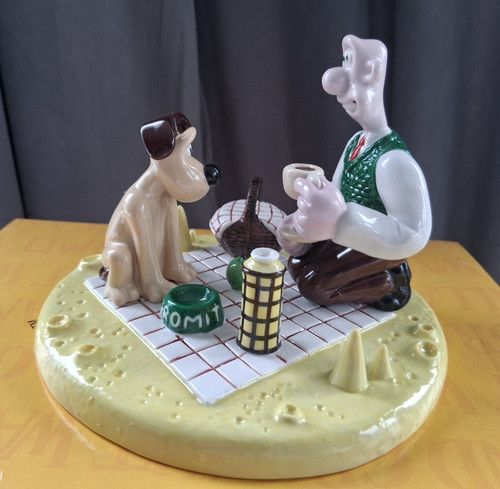 Coalport wallace and gromit - coalport,