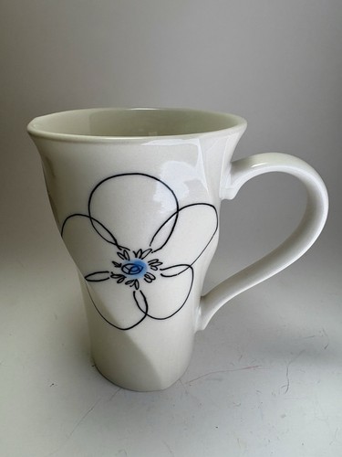 Crate barrel daisy - barrel, doodle