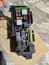 MERCEDES C-CLASS SAM FUSE BOX