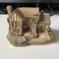 COTTAGE ORNAMENT COUNTRY HOUSE  COLLECTABLE
