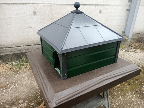 Floating duck house - duck, made