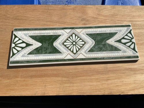 Trieste jade border tiles 300 - jade,