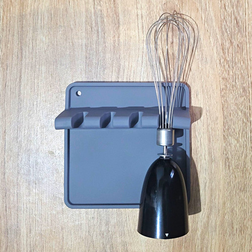 Silicone spoon rest with - spoon,
