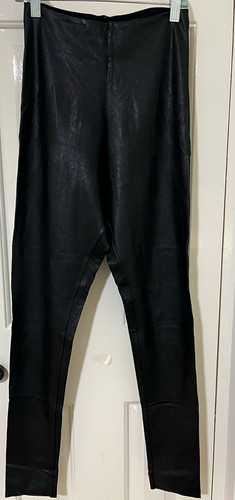 Commando black coated - coated, faux