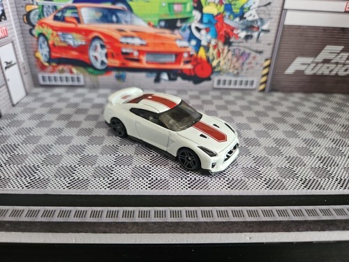 Hot wheels 2017 nissan - nissan, gtr