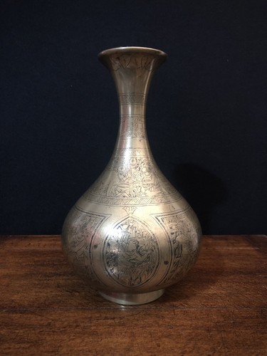 Early 1920 brass - early, vase