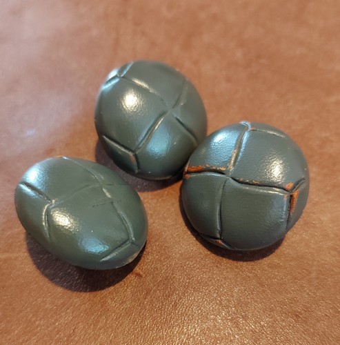 Leather buttons grey - , shank
