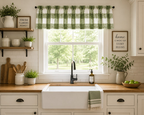Sage green checkered valance - green,