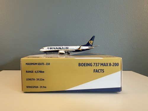 Phoenix 400 ryanair boeing - ryanair,