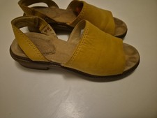 WOMENS CLARKS STRAPPY LEATHER