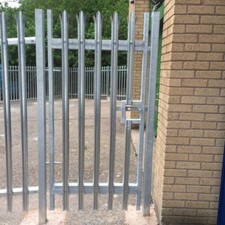 Pedestrian Palisade Steel