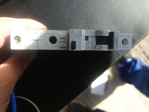 Eaton 32a 20a - eaton, x