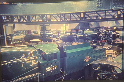 35mm slide merchant navy - br,