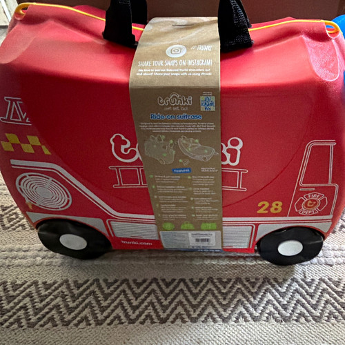 Trunki ride suitcase red - trunki, ride-on