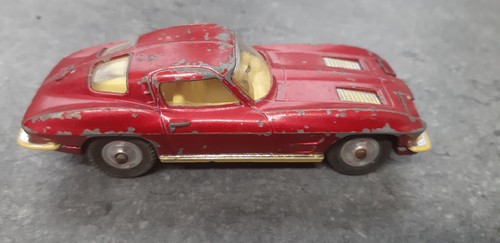 Corgi toys chevrolet corvette - corgi,