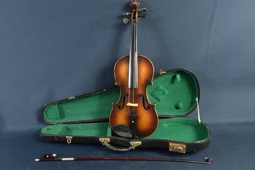 Vintage suzuki violin - 1/2,