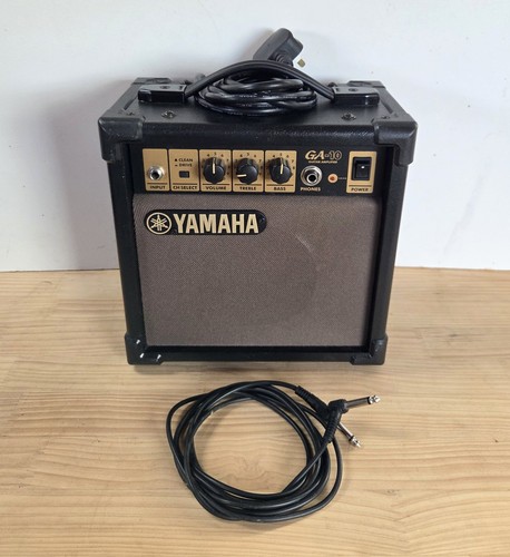 Yamaha guitar amplifier - ga-10,
