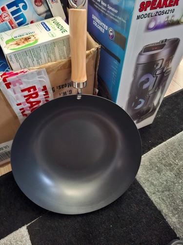 Large wok - large,
