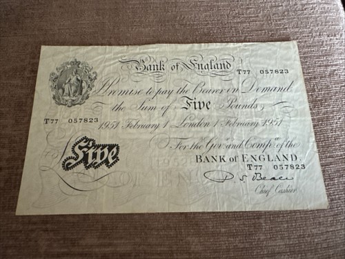 White bank of england - white,
