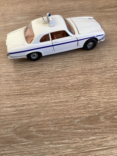 Corgi jaguar xj12c - corgi,
