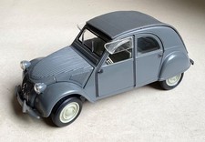 MAISTO - 1:18 scale, 31834 - CITROEN 2CV (1952), Grey