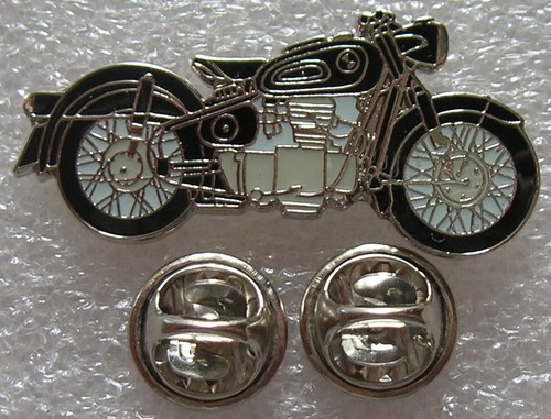 Pin badge bmw r27 - 27,