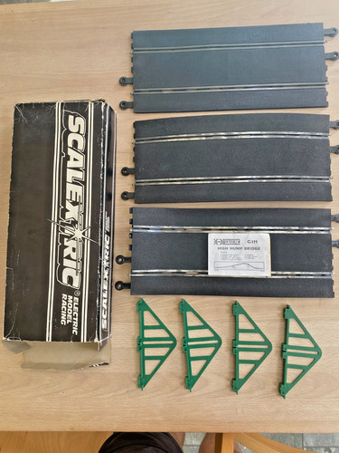 Scalextric 111 high - high, hump