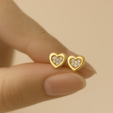 9ct gold  stud earrings heart