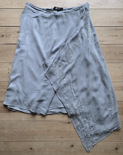 Nitya grey blue floral - grey,