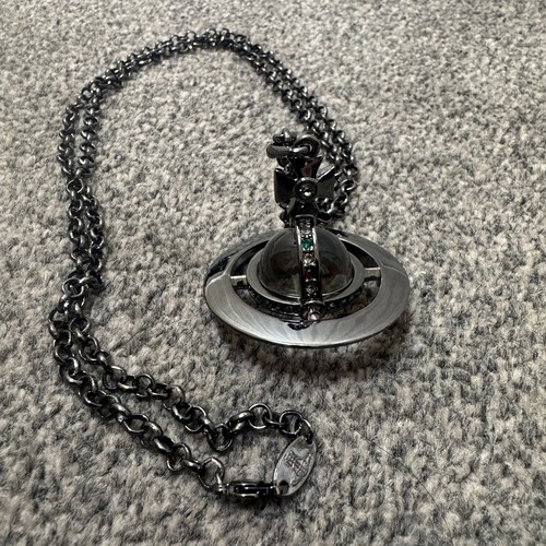 Viveenne westwood necklace - viveenne,