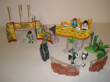 Playmobil Zoo - With Viewing Platform, Zoo Keeper, Panda's & Visiting Family.