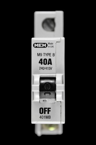 Mem amp curve m9 mcb - 40,