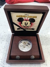2014 DISNEY MICKEY MOUSE STEAMBOAT WILLIE LIMITED EDITION 1OZ SILVERPROOF COIN.