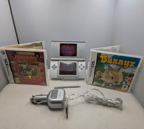 Nintendo lite console - ds,
