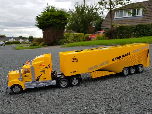 Large american truck lorry - american,