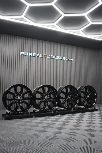 Genuine range rover sport - 22",